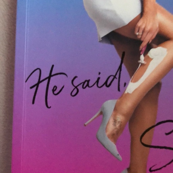 GIGI Gorgeous He said She said. Book authographed - Picture 4 of 6
